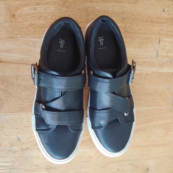 frye gia moto low shoes